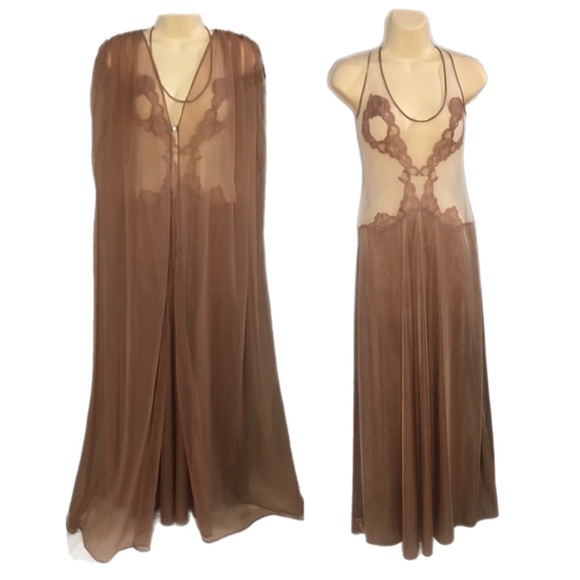 No Brand Other - Fabulous dreamy vintage nightwear or a daring one of a kind slip dress??! 👌